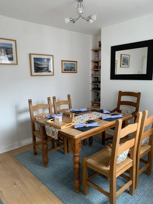 Villa Mountain Views In The Heart Of Brecon Town Esterno foto