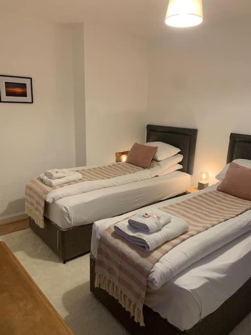 Villa Mountain Views In The Heart Of Brecon Town Esterno foto